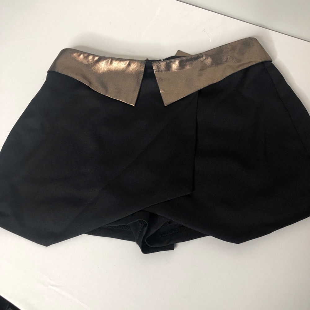 Guess short